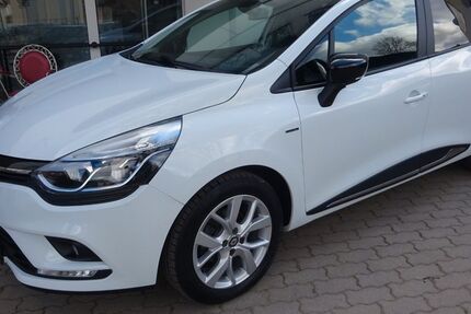 Renault Clio 54.100 km 11.990 &euro; Dresden 01217