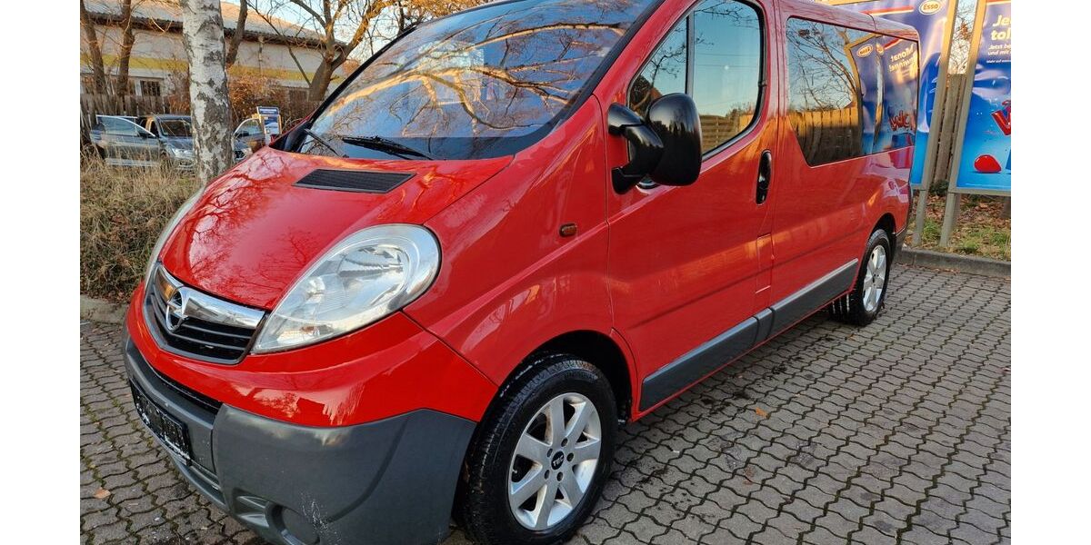 Opel Vivaro 269.000 km 6.990 &euro; Dresden 01139