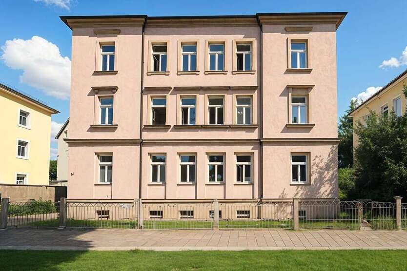 Wohnung zum Kaufen in Dresden 179.000 € 77 m²
