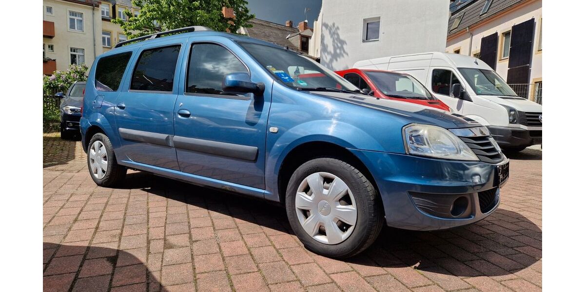 Dacia Logan 143.000 km 3.000 &euro; Dresden 01139