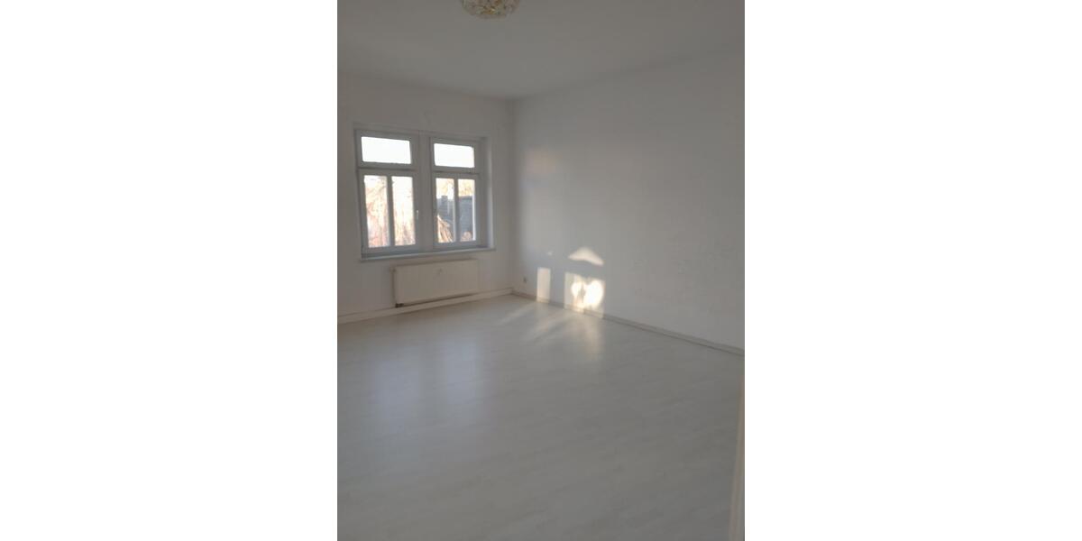 Etagenwohnung Radebeul - 4 Zimmer, 122 m&sup2;, 1.400&euro; | Angebot:25790617