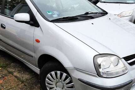 Nissan Almera 108.606 km 2.200 € Dresden 01237