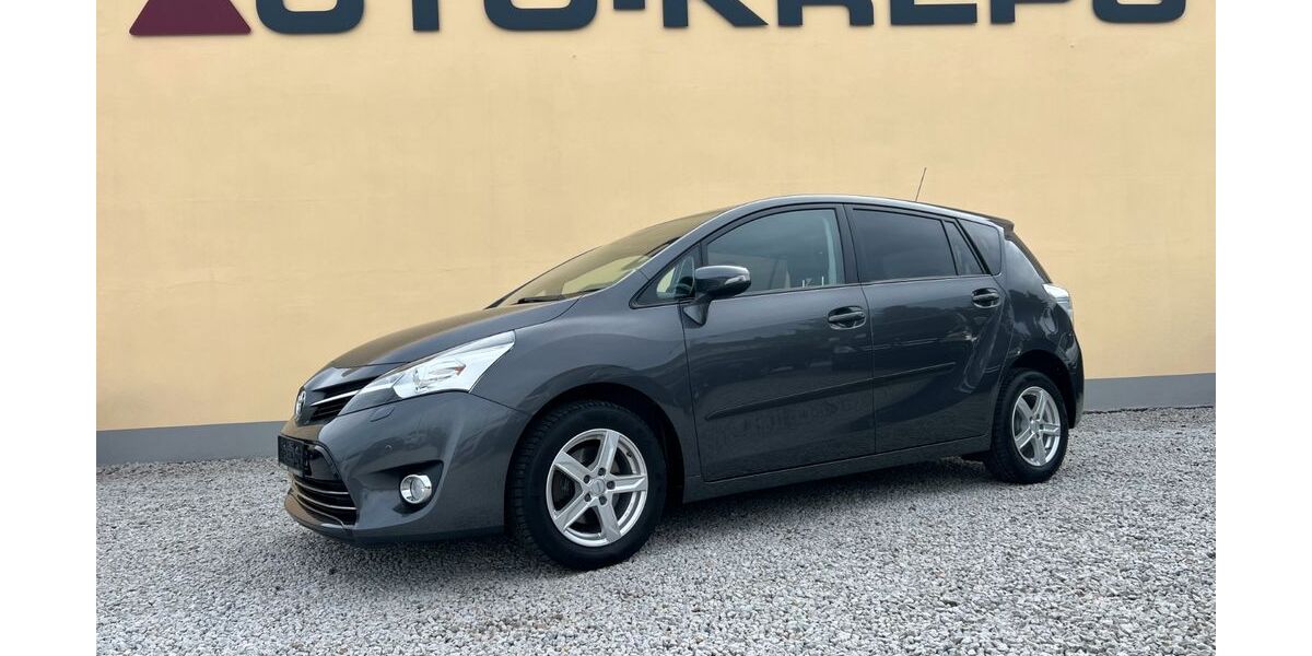 Toyota Verso 98.100 km 12.500 &euro; Dresden 01109
