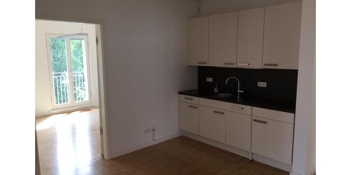 Gewerbeobjekt Dresden Klotzsche - 2.820&euro; | Angebot:24495476