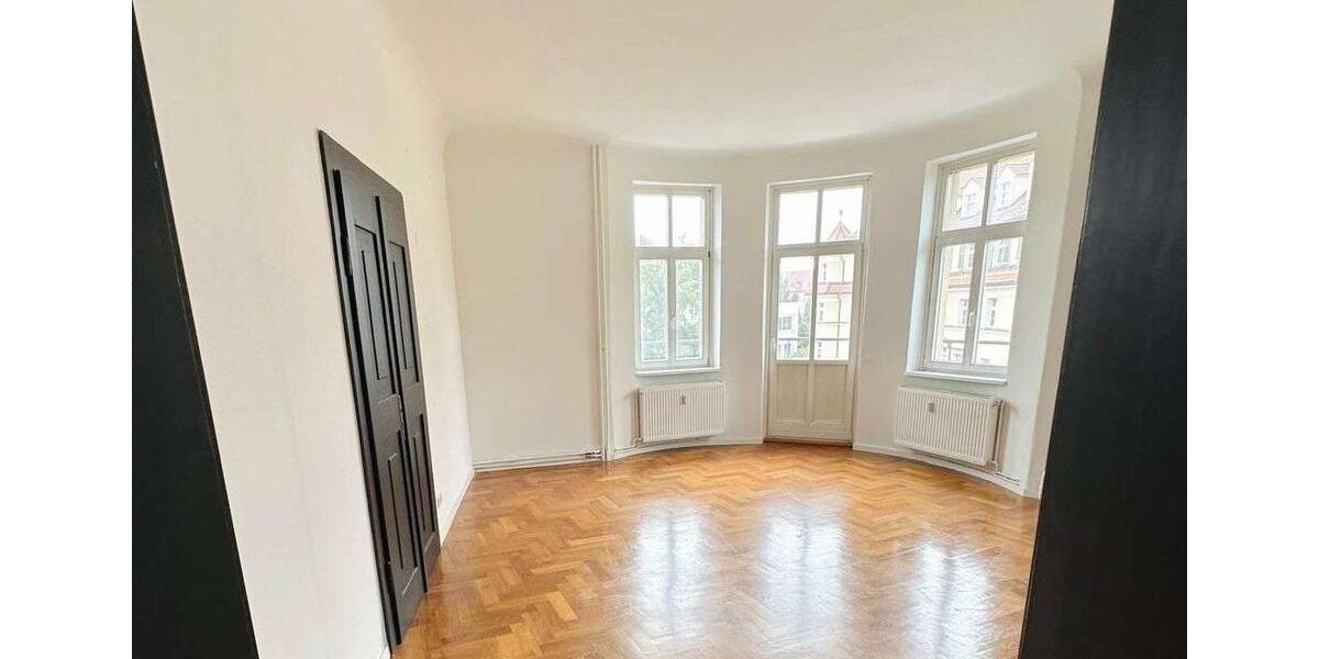 Etagenwohnung Dresden Prohlis - 4 Zimmer, 147 m&sup2;, 1.699&euro; | Angebot:24212646