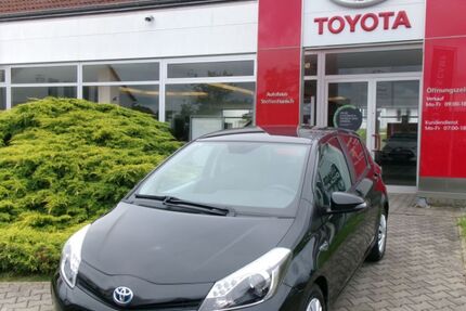 Toyota Yaris 117.002 km 9.890 &euro; Dresden 01259