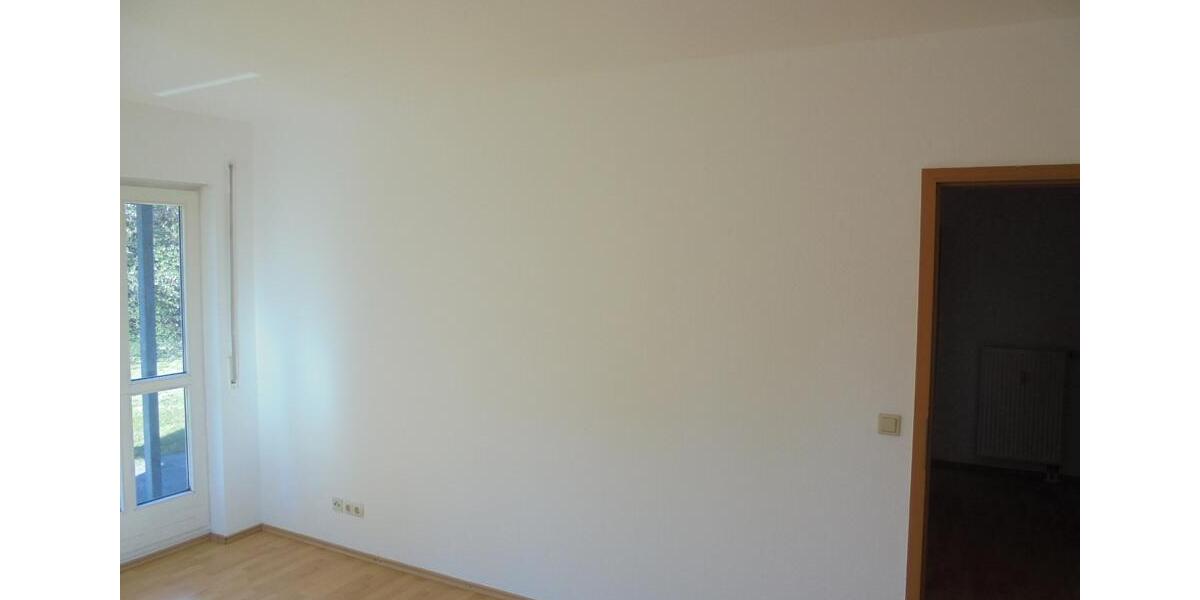 Erdgeschoßwohnung Dresden Cotta - 1 Zimmer, 42 m&sup2;, 323&euro; | Angebot:26455404