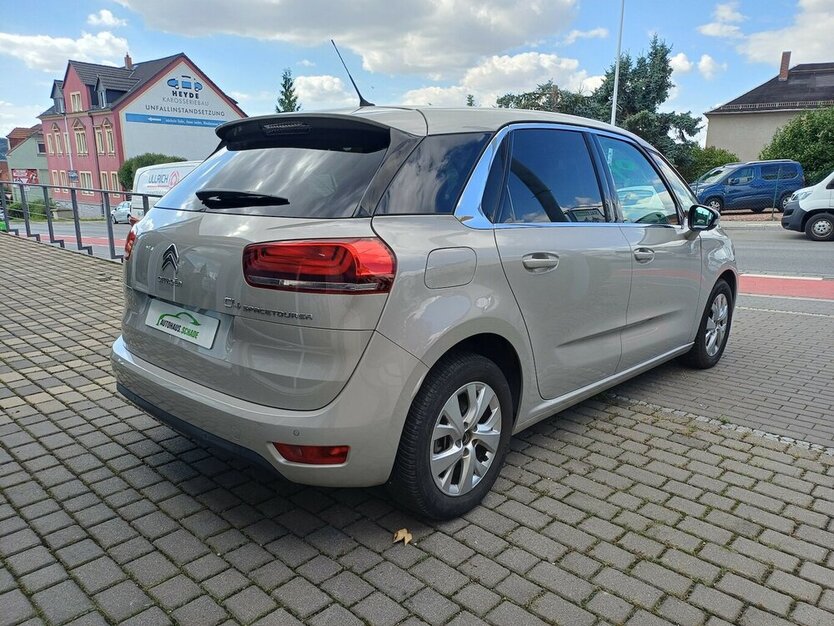 Citroen C4 SpaceTourer 1.2 PureTech Live 54.000 km 16.995 € Meißen 01662