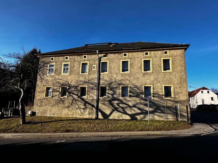 Haus zum Kaufen in Dresden 250.000 € 700 m²