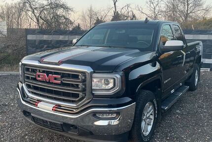GMC Sierra