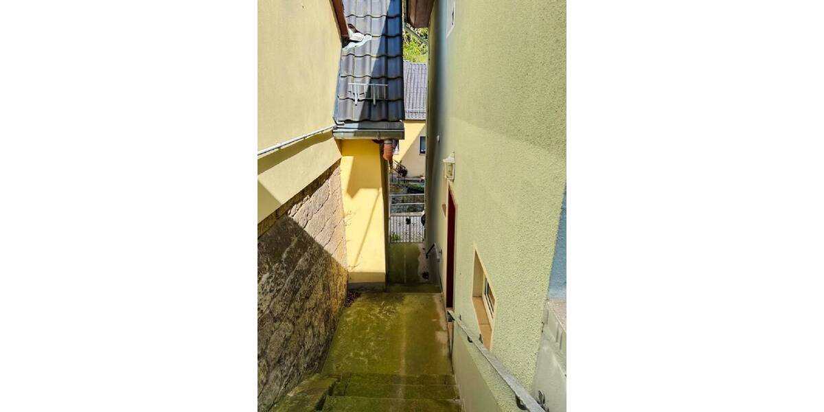 Einfamilienhaus Königstein - 4 Zimmer, 117 m&sup2;, 140.000&euro; | Angebot:26683270