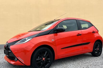 Toyota Aygo (X) 100.000 km 6.700 &euro; Dresden 01109
