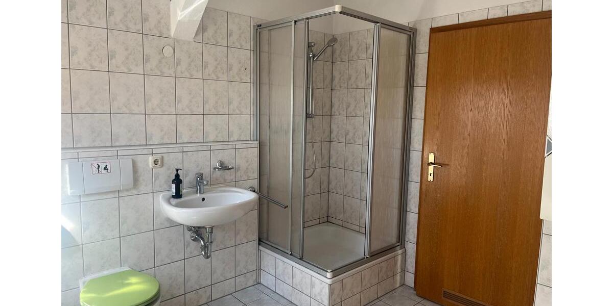 Dachgeschoßwohnung Dresden Blasewitz - 2 Zimmer, 84 m&sup2;, 1.060&euro; | Angebot:26426382