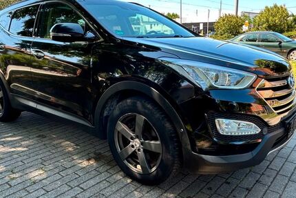 Hyundai SANTA FE 214.000 km 8.900 &euro; Dresden 01097