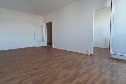 Wohnung Dresden Prohlis - 4 Zimmer, 77 m&sup2;, 595&euro; | Angebot:23874607