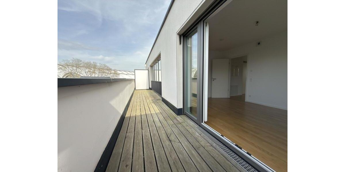 Dachgeschoßwohnung Dresden Plauen - 2 Zimmer, 63 m&sup2;, 915&euro; | Angebot:25052074