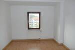 Gemütliche 2-Zimmer-DachWohnung mit Laminatboden, separater Küche & Bad mit Dusche