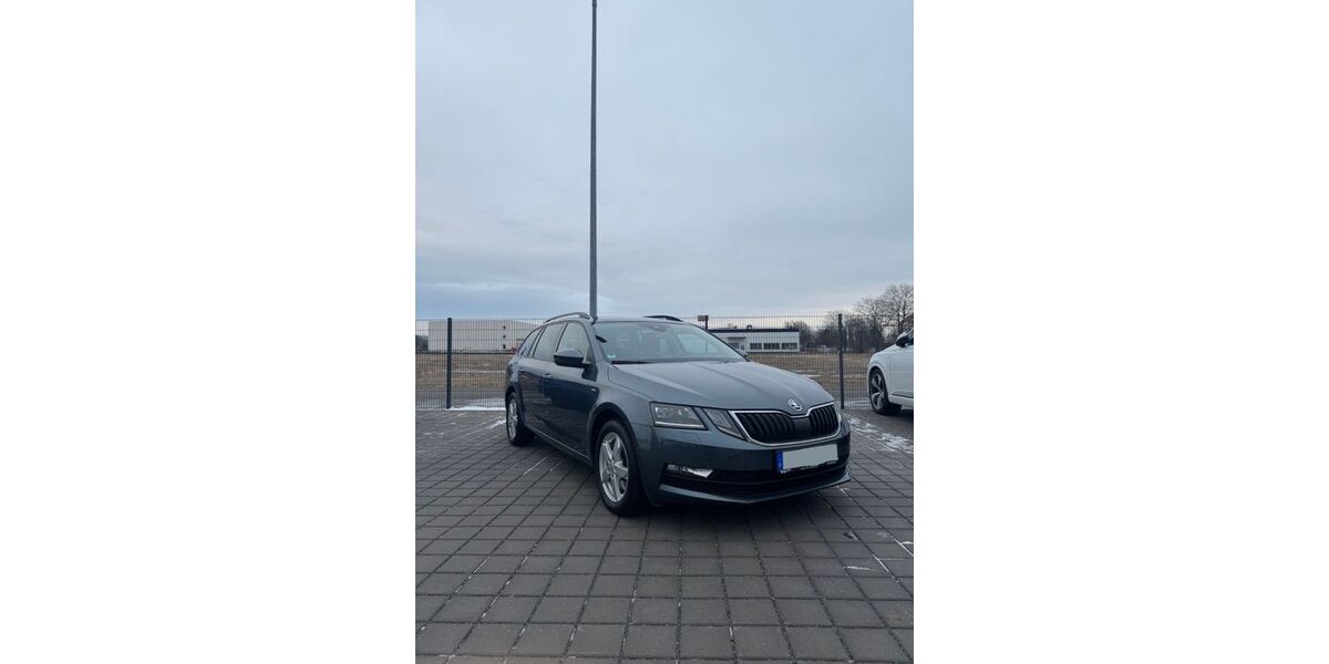 Skoda Octavia 106.000 km 17.500 &euro; Dresden 01259