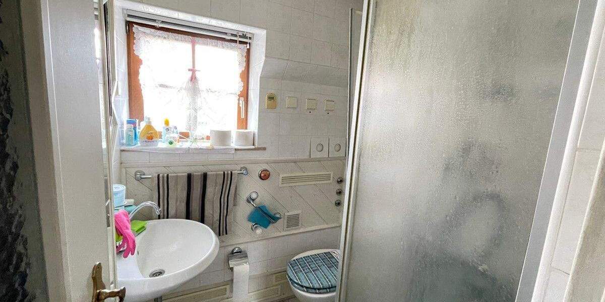 Einfamilienhaus Dresden / Klotzsche Klotzsche - 6 Zimmer, 200 m&sup2;, 339.000&euro; | Angebot:25667259