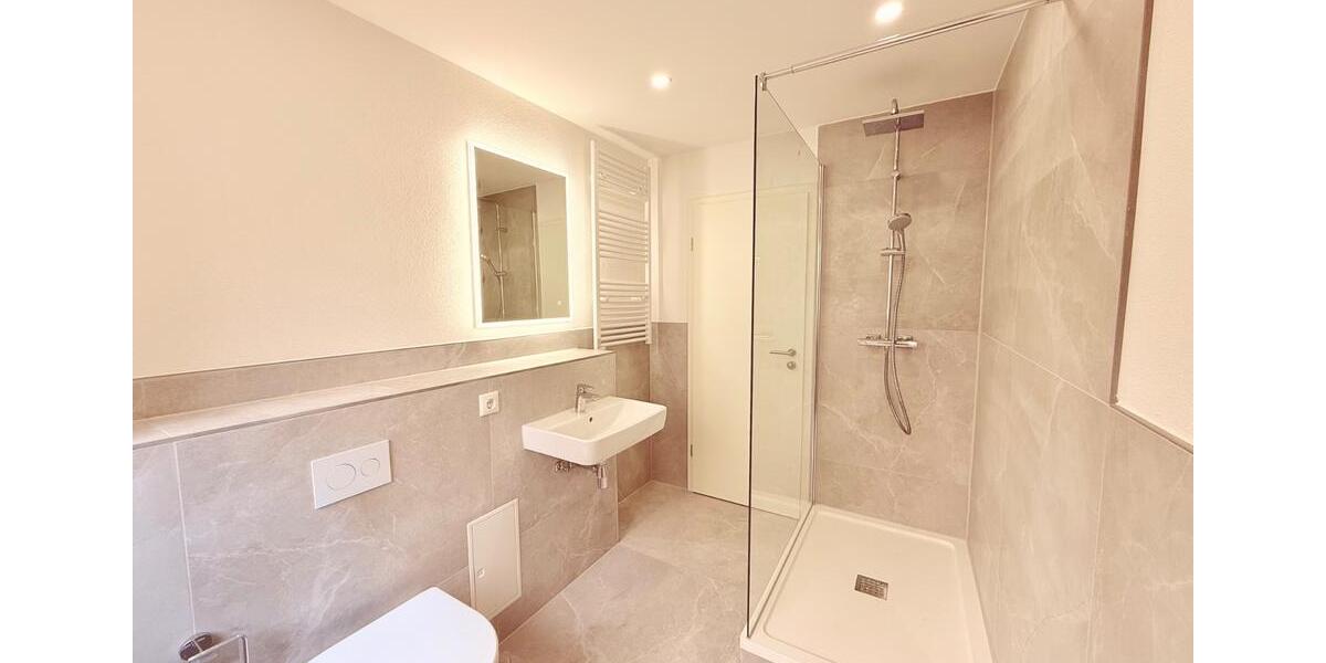 Etagenwohnung Dresden Prohlis - 2 Zimmer, 59 m&sup2;, 825&euro; | Angebot:26042415