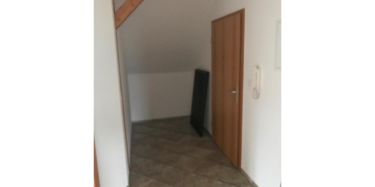 Dachgeschoßwohnung Stolpen - 2 Zimmer, 84 m&sup2;, 815&euro; | Angebot:24662578