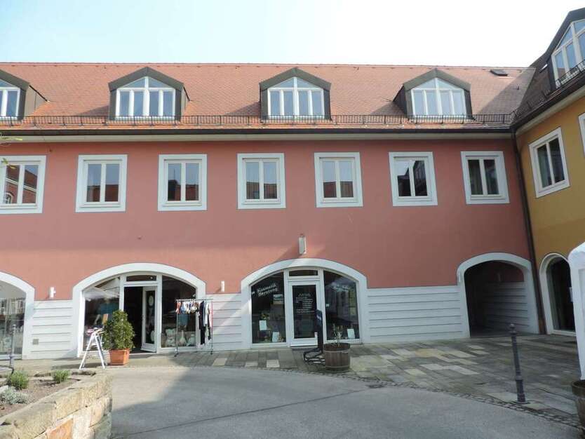 Büro in Radebeul 900 € 148.2 m²
