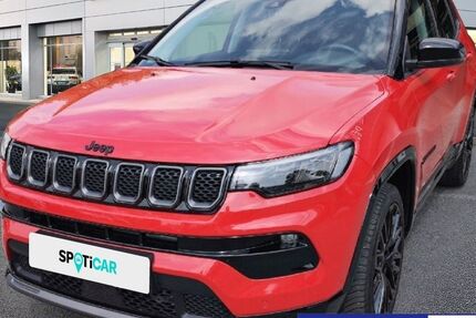 Jeep Compass 28.523 km 20.930 &euro; Dresden 01237