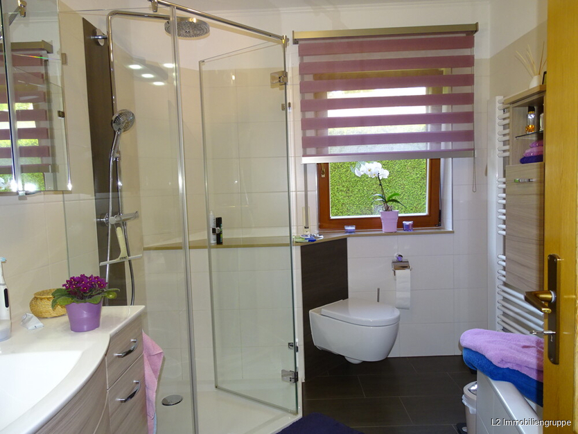 Wohnglück für Familien- Neuwertiges Einfamilienhaus mit Einliegerwohnung 7 zimmer