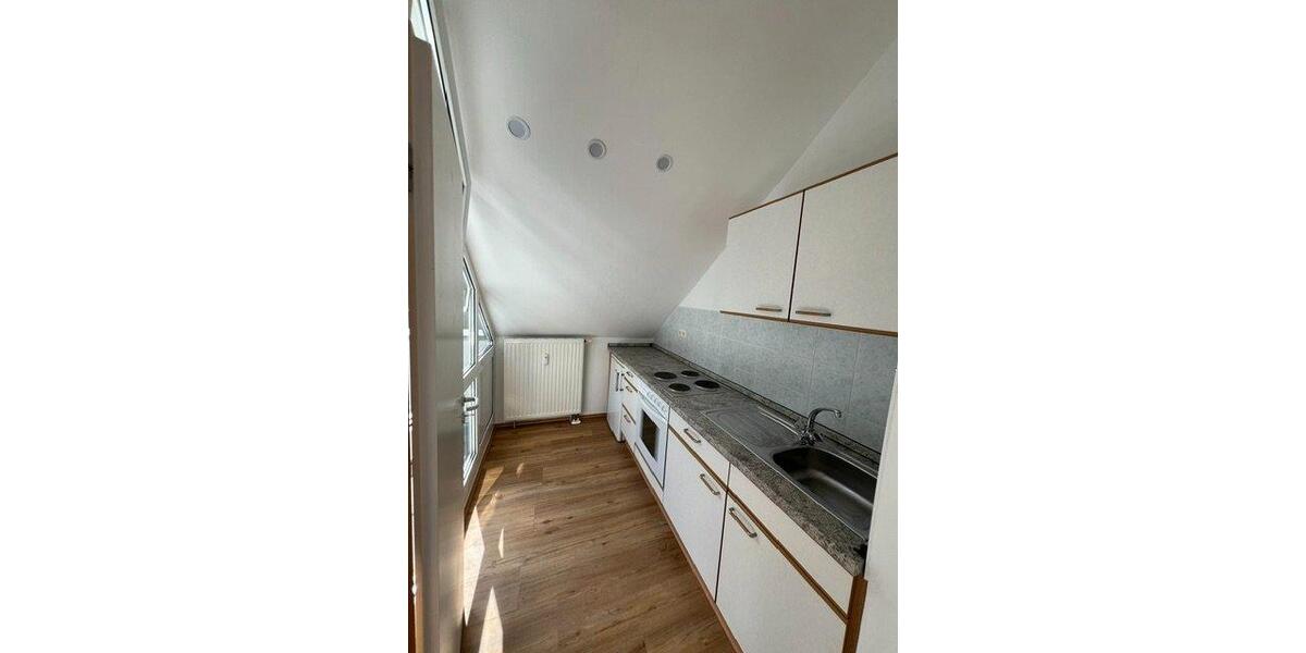 Dachgeschoßwohnung Dresden Leuben - 1.5 Zimmer, 34 m&sup2;, 83.750&euro; | Angebot:26941513