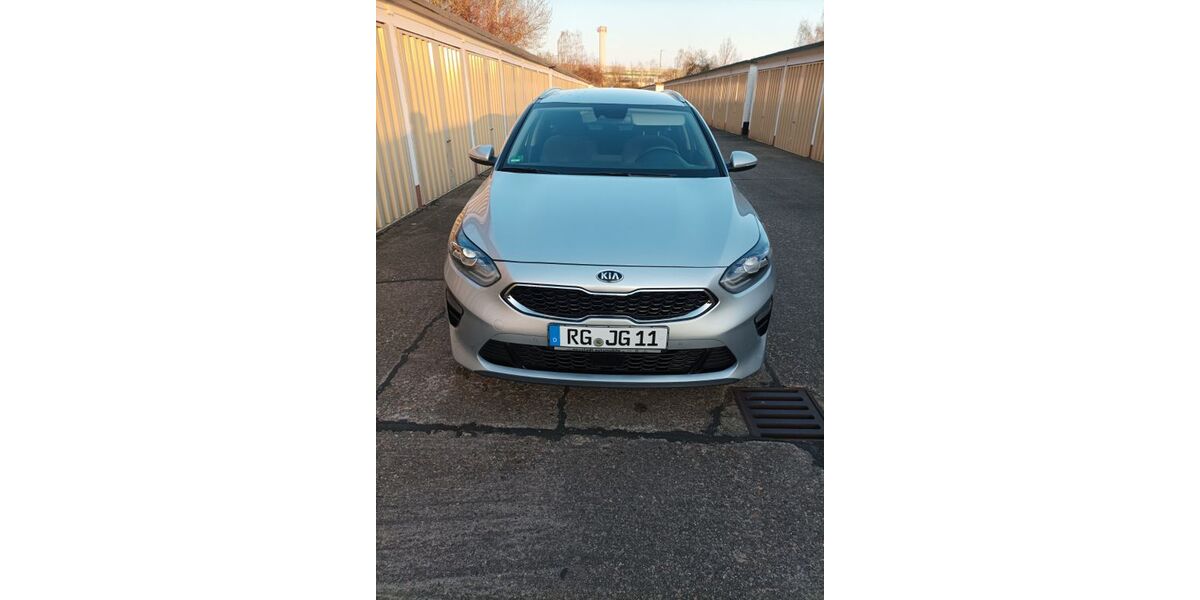Kia ceed Sportswagon 64.000 km 14.200 &euro; Radebeul 01445