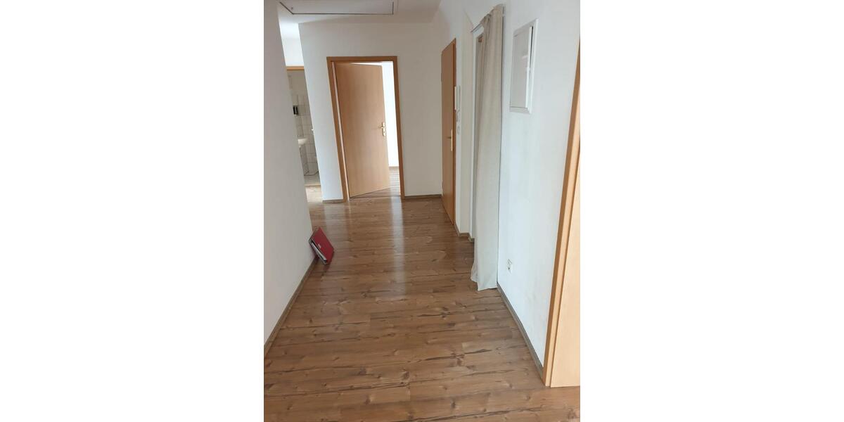Dachgeschoßwohnung Dresden Pieschen - 3 Zimmer, 83 m&sup2;, 290.000&euro; | Angebot:26876278