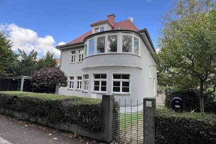 Haus zum Kaufen in Dresden 1.265.000 € 340 m² 9 zimmer