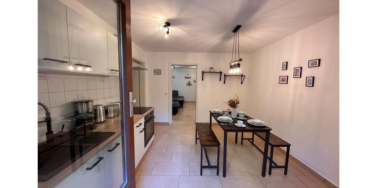 Voll eingerichtete Wohnung mit Garten 2 zimmer