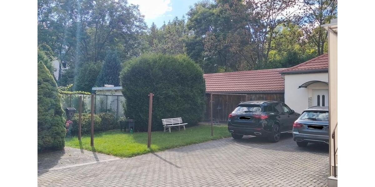 Etagenwohnung Dresden Klotzsche - 2 Zimmer, 62 m&sup2;, 750&euro; | Angebot:26671101