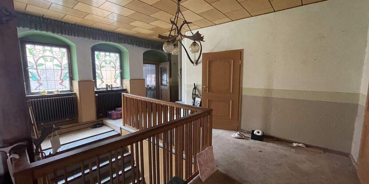 Mehrfamilienhaus, Wohnhaus Stolpen - 8 Zimmer, 106 m&sup2;, 130.000&euro; | Angebot:25822712