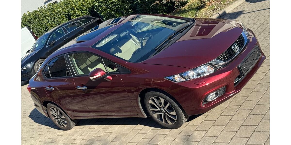 Honda Civic 117.000 km 14.700 &euro; Dresden 01237