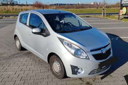 Chevrolet Spark 72.000 km 2.490 &euro; Radebeul 01445