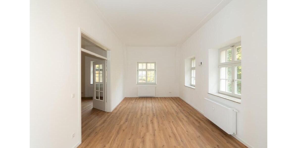 Etagenwohnung Dresden Loschwitz - 6 Zimmer, 216 m&sup2;, 2.700&euro; | Angebot:23432214