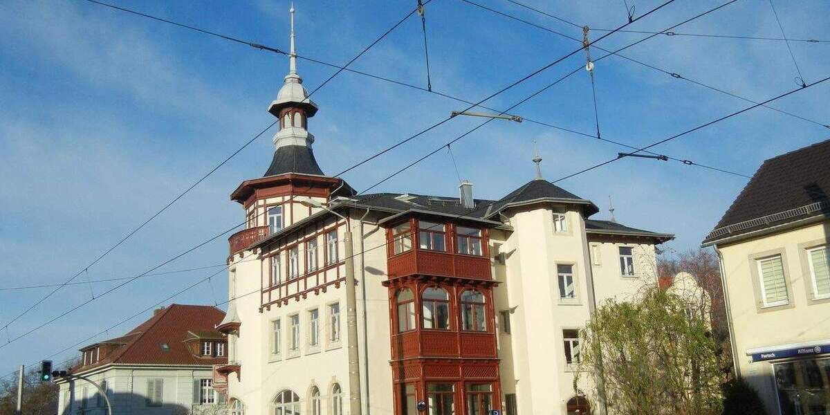 Hochparterre in einzigartigem Denkmal - 4-Zimmerwohnung in Bühlau 4 zimmer