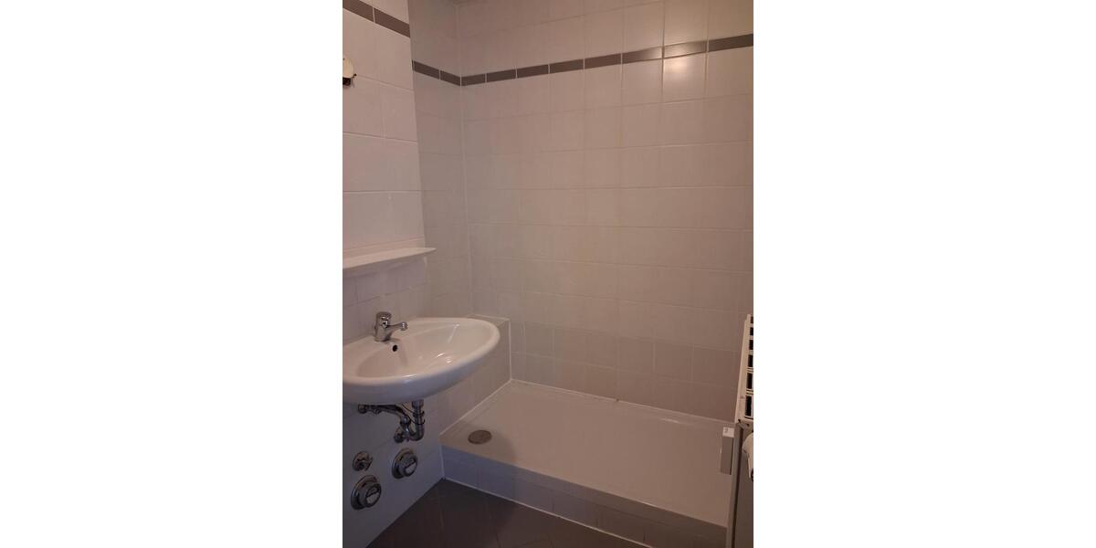 Dachgeschoßwohnung Meißen - 2 Zimmer, 64 m&sup2;, 500&euro; | Angebot:26424149