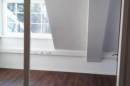 Gewerbeobjekt Dresden Klotzsche - 21&euro; | Angebot:25895226
