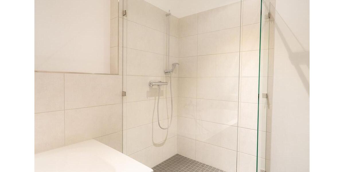 Etagenwohnung Dresden Loschwitz - 3 Zimmer, 118 m&sup2;, 1.300&euro; | Angebot:25483674