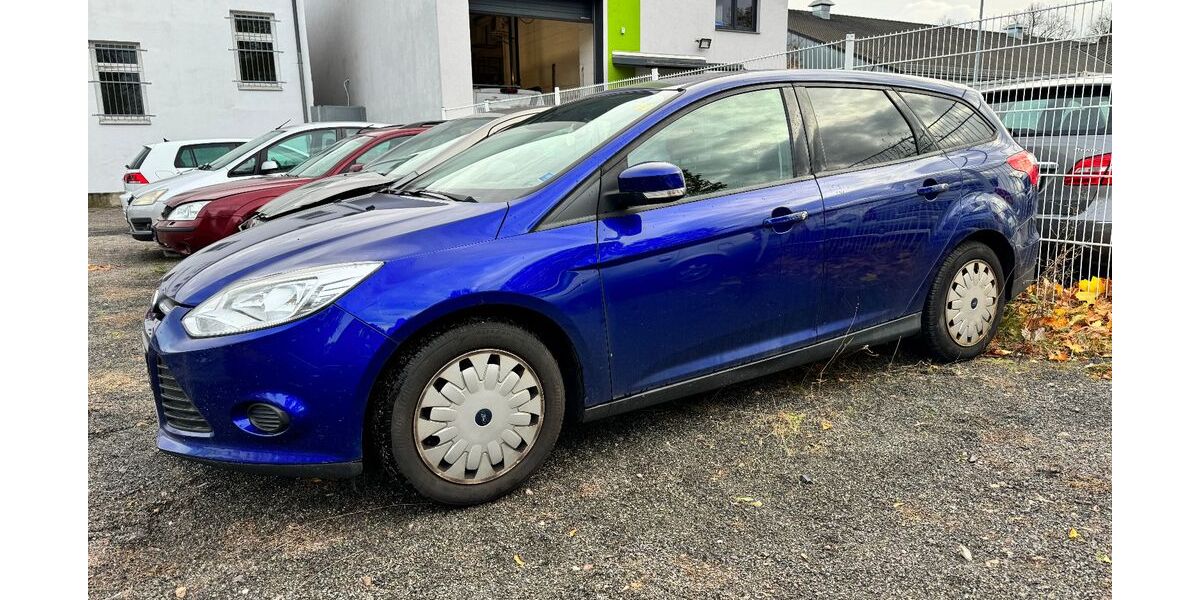 Ford Focus 270.000 km 2.222 &euro; Dresden 01187