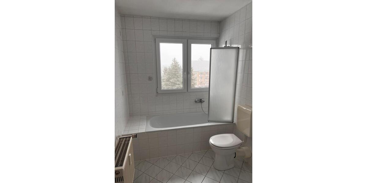 Dachgeschoßwohnung Bobritzsch-Hilbersdorf Hilbersdorf - 3 Zimmer, 62 m&sup2;, 75.000&euro; | Angebot:27491794