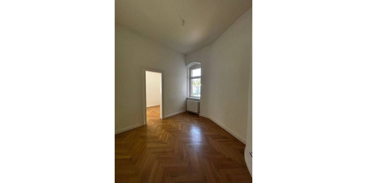 Etagenwohnung Dresden Friedrichstadt - 3 Zimmer, 96 m&sup2;, 1.450&euro; | Angebot:26910378