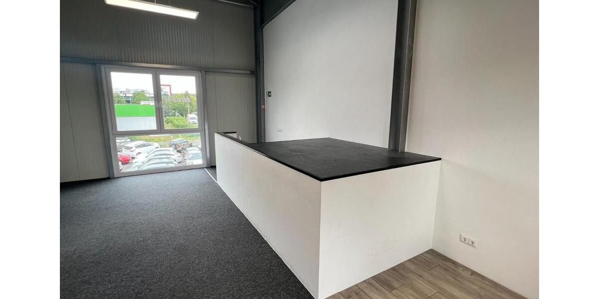 Autohaus Lackierer Halle Gewerbehalle 225m² - 425m² + Stellplatz zimmer