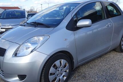 Toyota Yaris 162.055 km 1.300 &euro; Dresden 01219