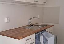 Single-Apartments mit Einbauküche ab August