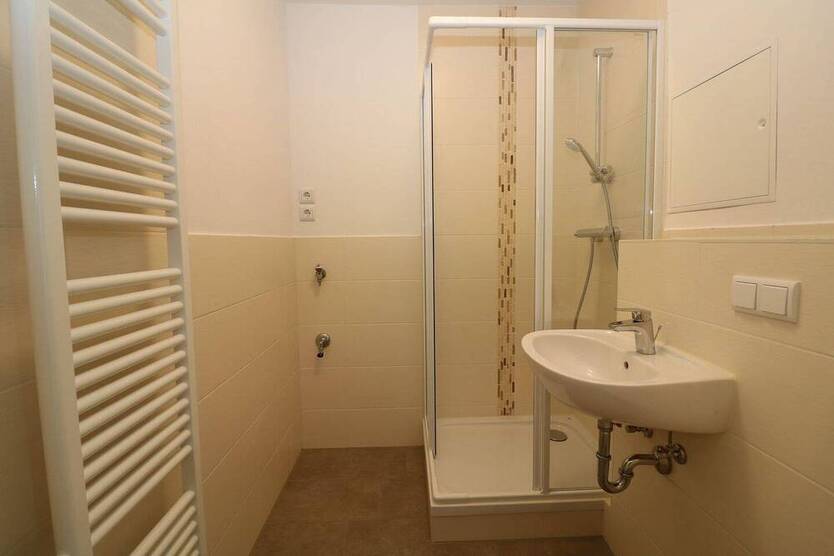 Die heißen Tage können kommen...3-RW mit Dusche u. Balkon!