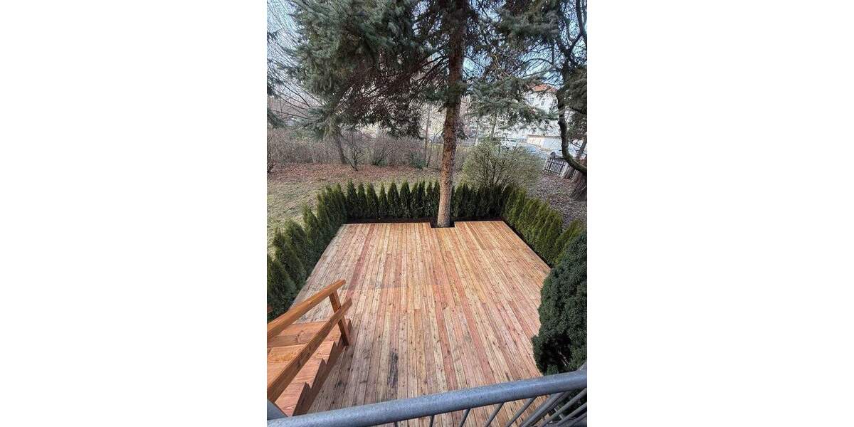 Luxus Erdgeschosswohnung mit 20 m² Terrasse & Garten - hochwertig saniert, ruhig, privat - prov-frei 3 zimmer